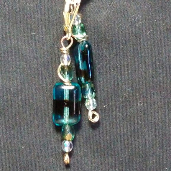 CCLHMHLLC Wired Jewellery Designs - Picture 1 of 4